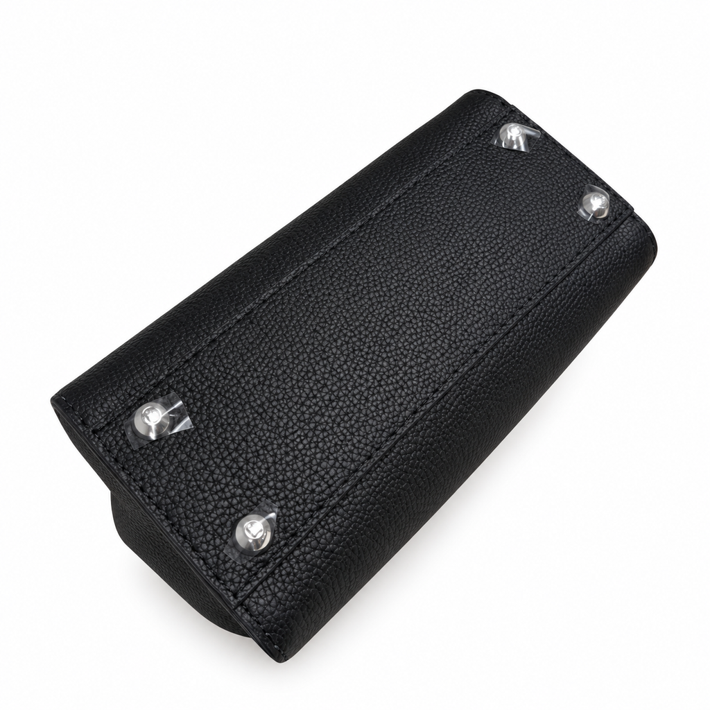 Fendi FF Structured Shoulder Bag – Jacquard Canvas & Leather Trim, Flap Closure, 23cm